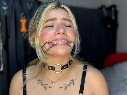 live sex video chat model SophieNicholson
